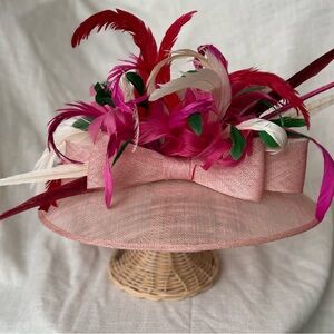Vibrant Pink Feathered Hat Derby Kentucky Oaks *new*